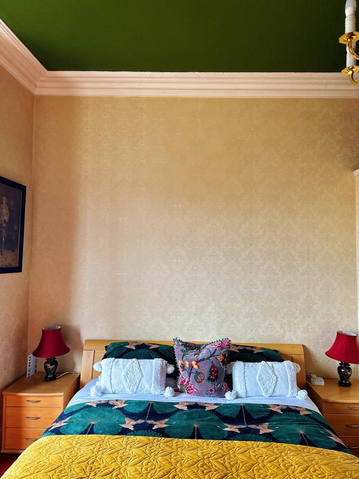 Rosehall Hotel EDI Kültér fotó